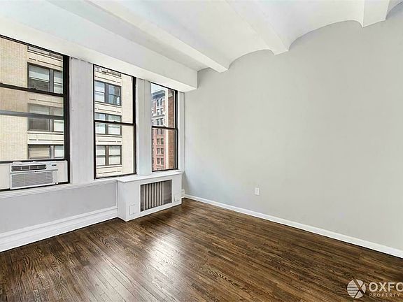 4th image of 220 Park Ave S APT 8D
