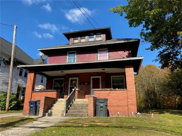 124 & 126 S Maple St, Akron, OH 44302