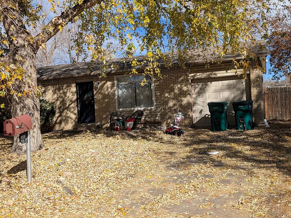 2nd image of 2852 S Olathe Ct