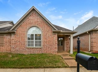 10253 Evening Hill Dr, Cordova, TN 38016