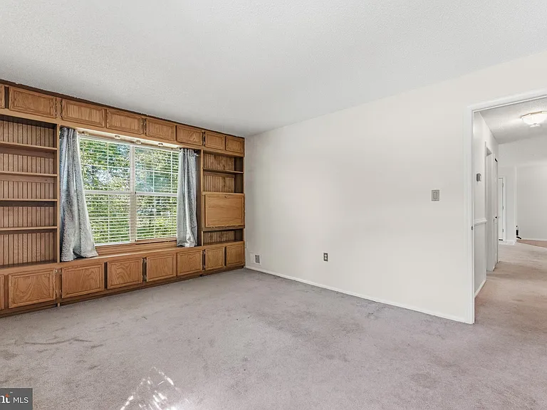 96 Willow Ct — Photo 9