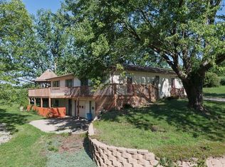 28527 187th St, Leavenworth, KS 66048