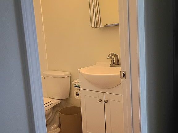 4th image of 503 Junius St