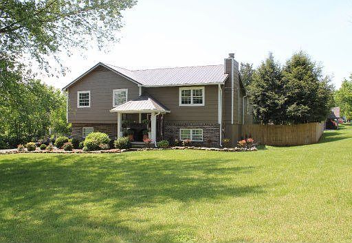 2nd image of 1813 Sedgewick Dr