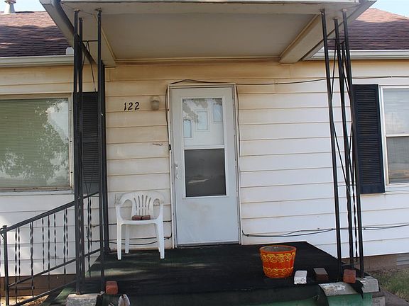 2nd image of 122 E Princeton Ave