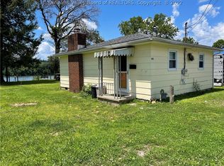 2110 Shore St, Point Pleasant, WV 25550
