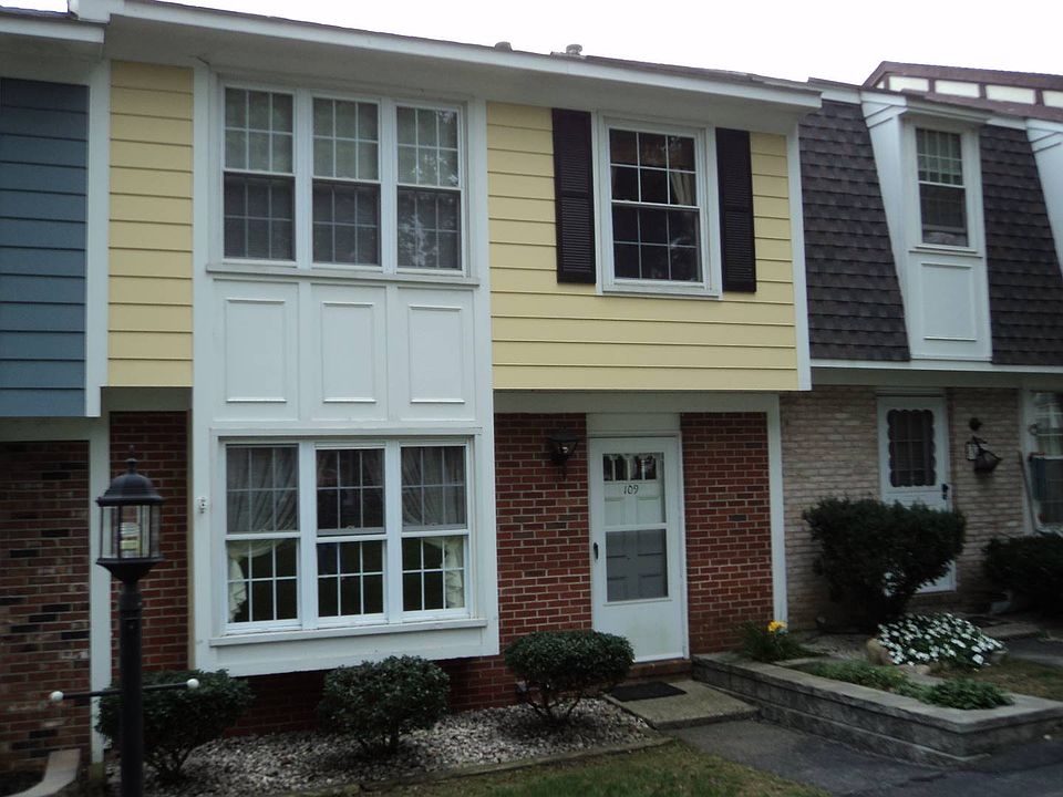1st image of 109 Vista Dr