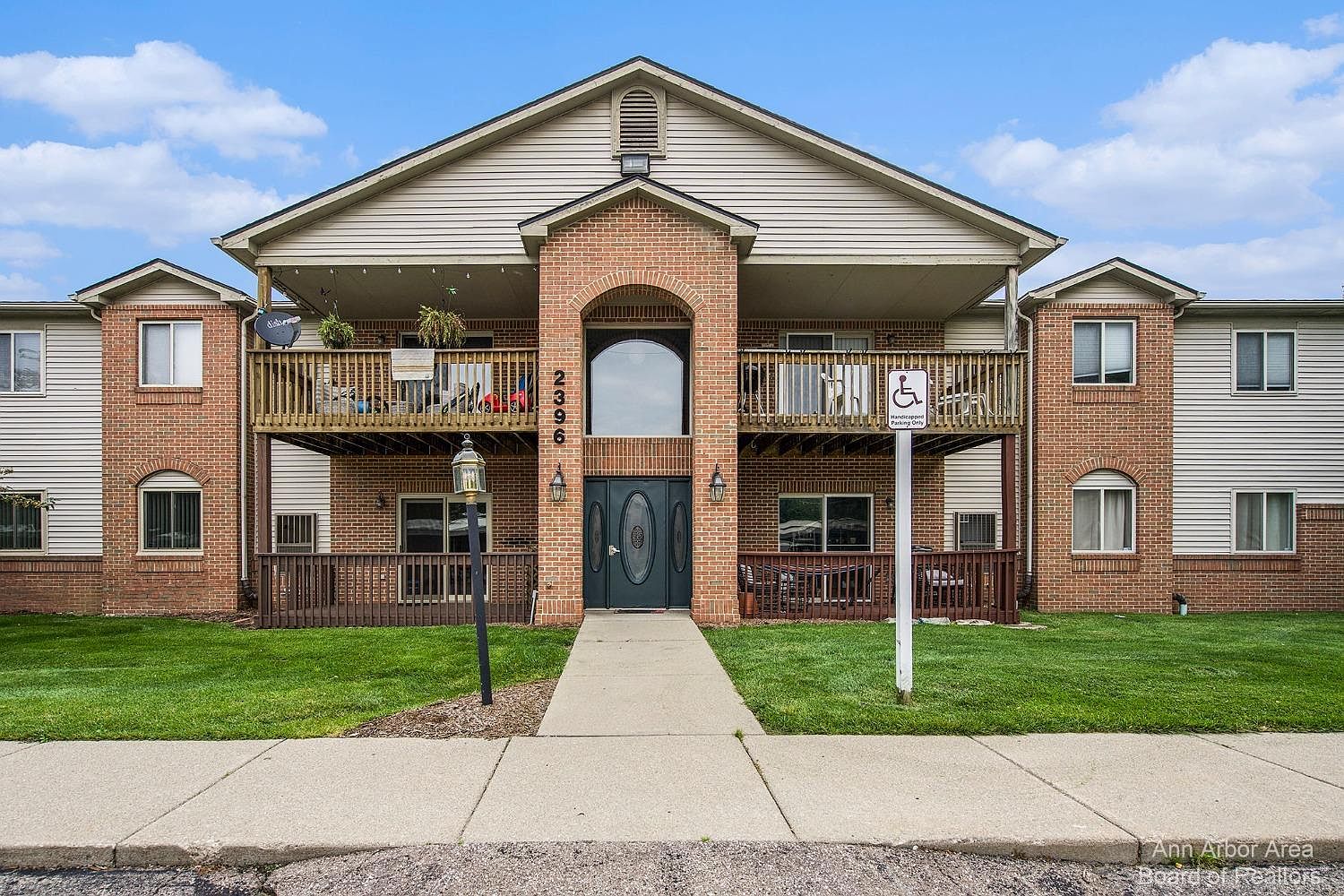 2396 Quarterback Ct UNIT 1, Ypsilanti, MI 48197 Zillow