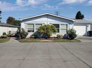 1304 Rancho Villa Dr, Walla Walla, WA 99362