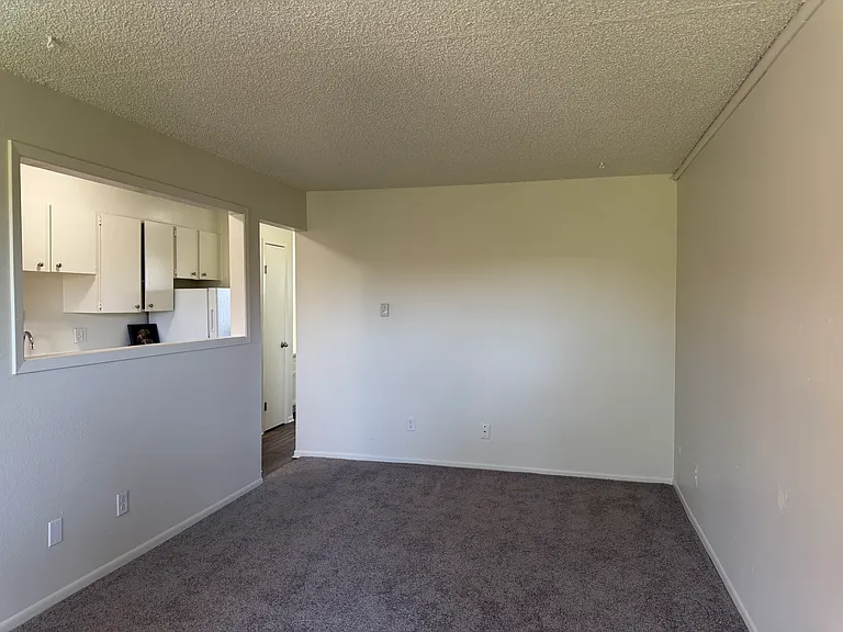 Kenyon Place Apartments — Photo 11