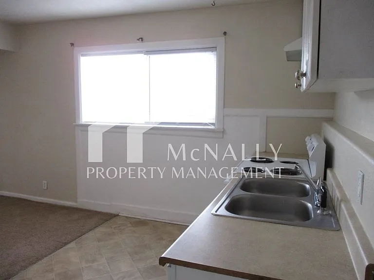 817 S 11th St #5 — Photo 10