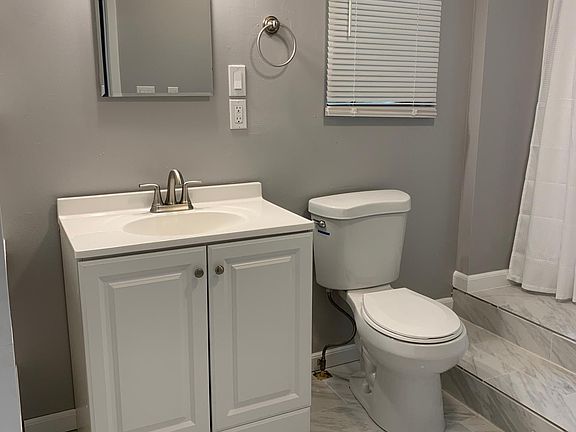 Completely remodeled bathroom! Brand new toilet and vanity.