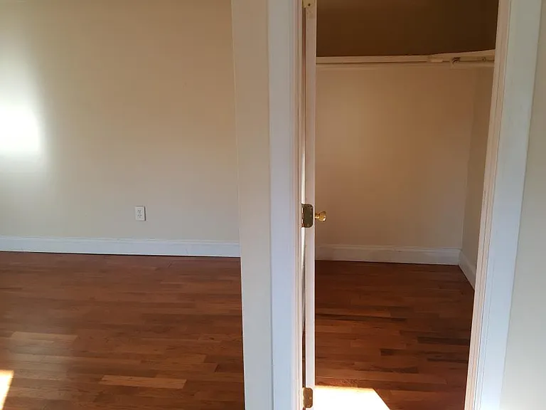 5142 Walnut Ln — Photo 6