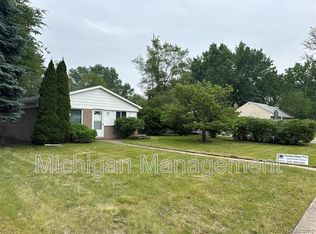 21104 Inkster Rd, Southfield, MI 48033