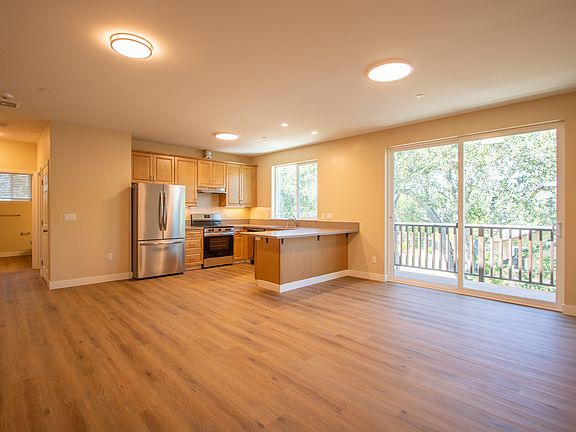 4th image of 432 Capitola Road Ext #7