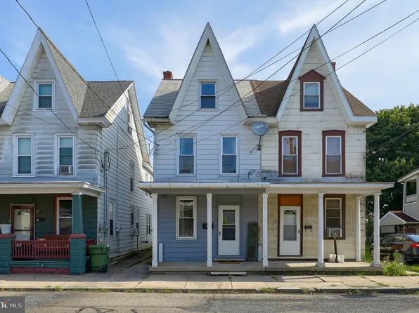 64 N Tulpehocken St, Pine Grove, PA 17963