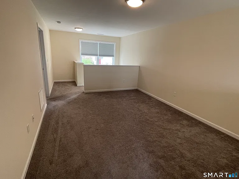 28 Woodside Broadmoor Dr — Photo 13