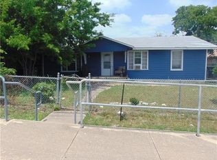 102 E Liberty Ave, Round Rock, TX 78664