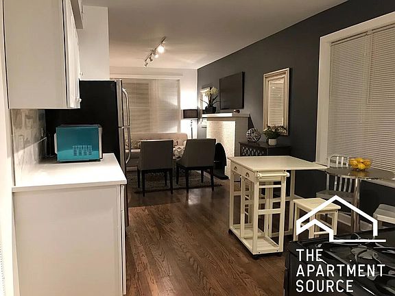 4th image of 2611 N Fairfield Ave APT 2