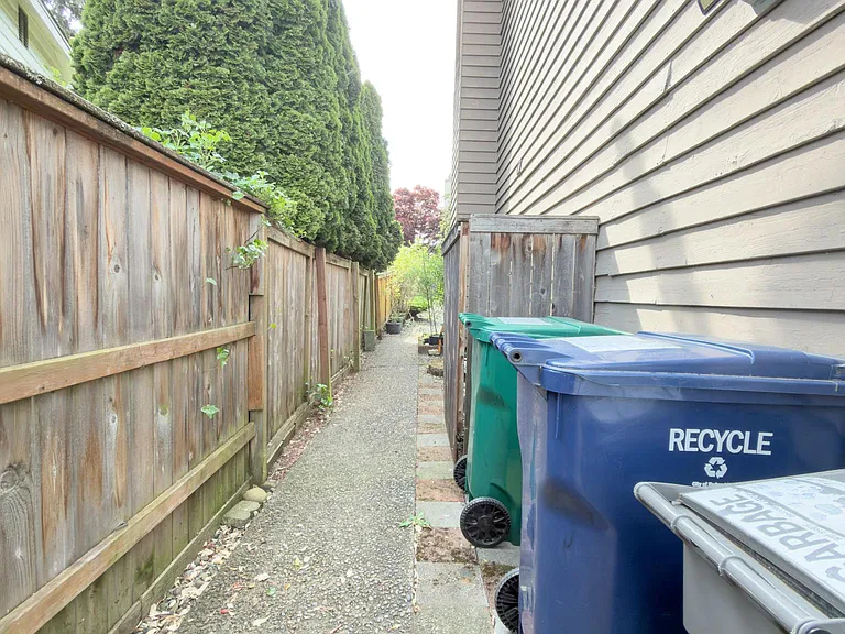 32709 19th Pl SW — Photo 37