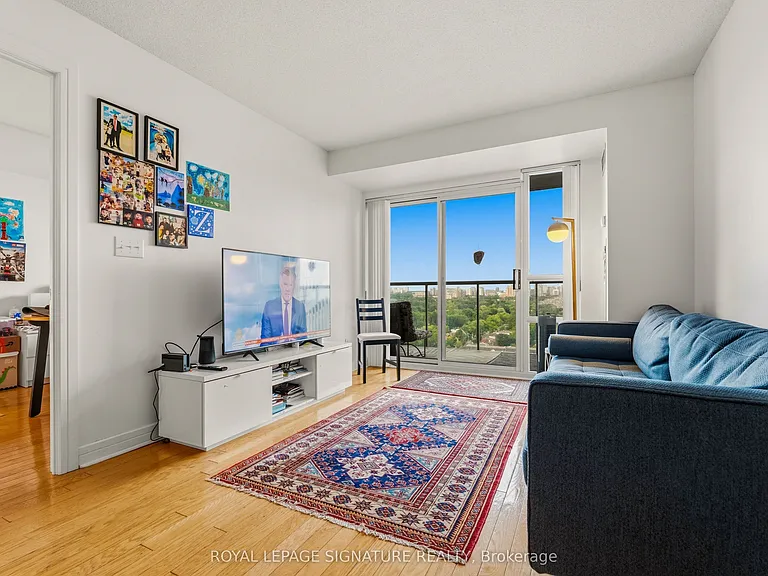 16 Harrison Garden Blvd #1609 — Photo 20