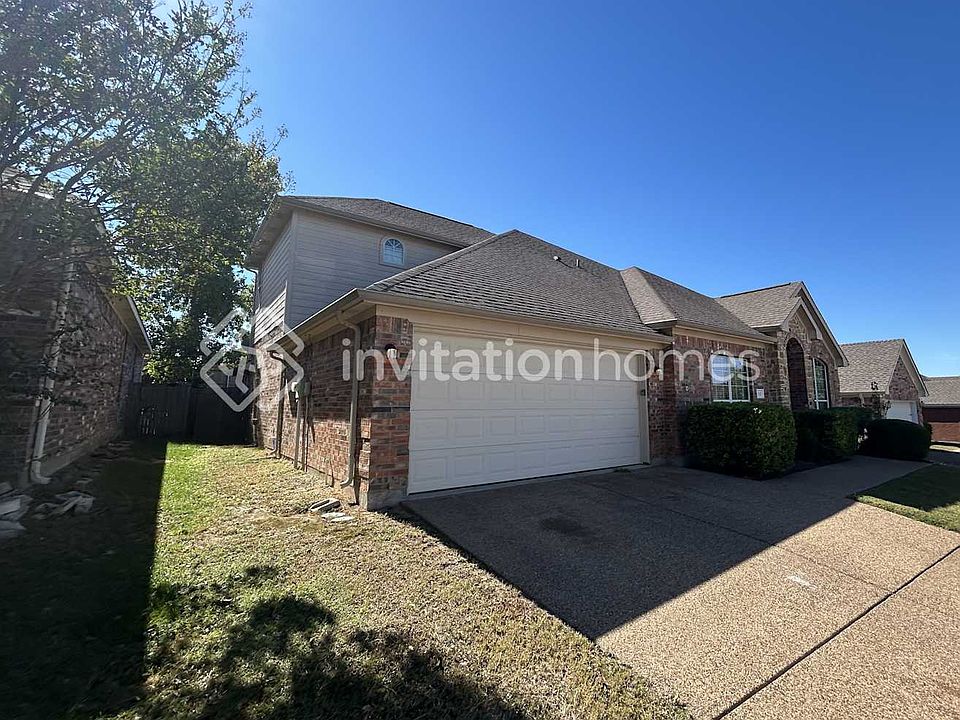 1st image of 113 Singletree Ln