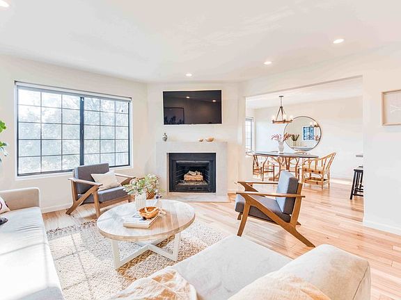 3rd image of 1020 Ocean Park Blvd APT 5