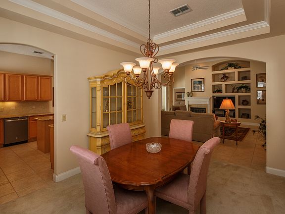 4th image of 10710 Woodchase Cir