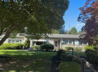 525 Main St, Parkesburg, PA 19365