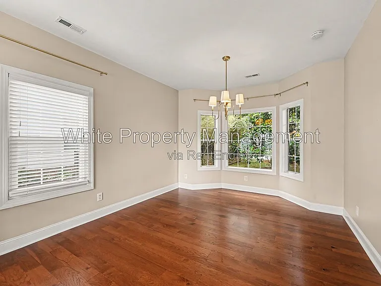 9201 Hanworth Trace Dr — Photo 10