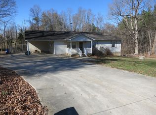 1353 Hunters Ln, Blairs, VA 24527