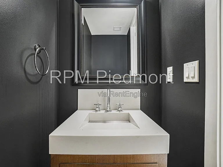 1820 Peachtree Rd #911 — Photo 19