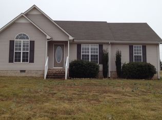 4 Trotwood Dr, Fayetteville, TN 37334