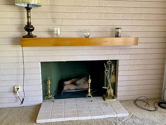 4th image of 500 E Country Club Dr Unit 5