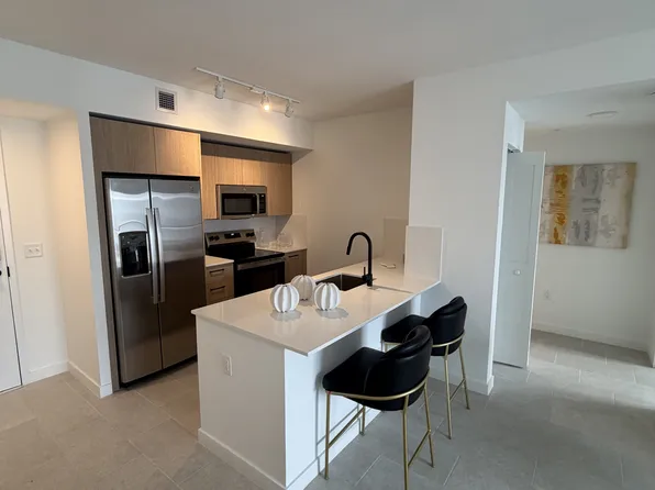 931 East 24th Street
