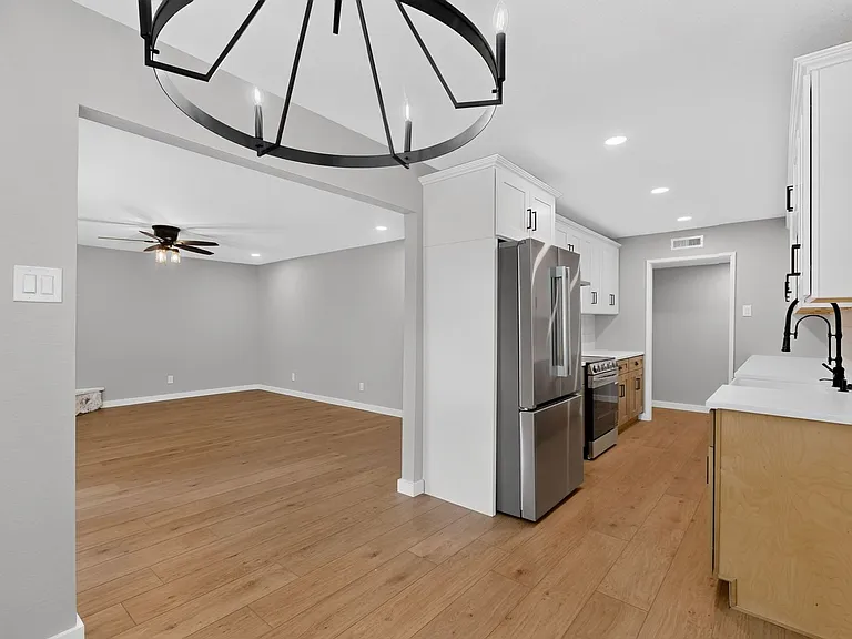 1004 Cross Bend Rd — Photo 12