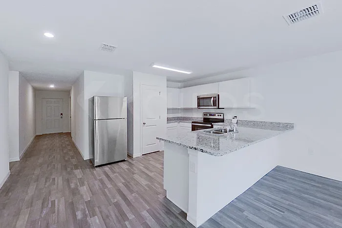7746 104th Ave — Photo 4