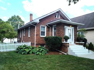 421 Anderson Blvd, Geneva, IL 60134