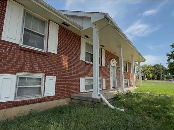 101 W Insley Ave, Bonner Springs, KS 66012