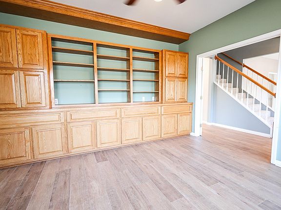 5th image of 133 Pine Valley Dr