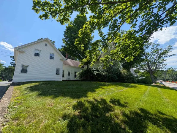 73 Highland St, Plymouth, NH 03264