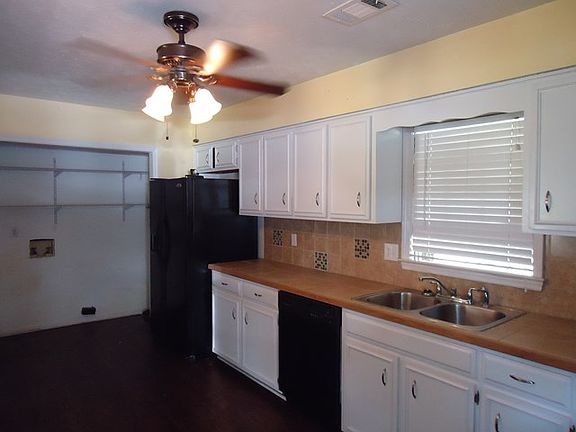 4th image of 6 Carolina St
