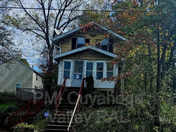 571 Bertha Ave, Akron, OH 44306