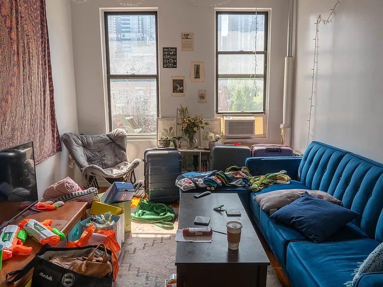 401 W 47th St #11 — Photo 8