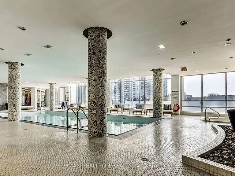 2230 Lake Shore Blvd W #801 — Photo 14