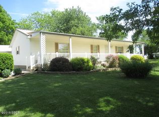 23708 N Krupp Ln, Walnut Hill, IL 62893