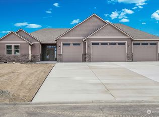 7935 Dune Lake Rd SE, Moses Lake, WA 98837