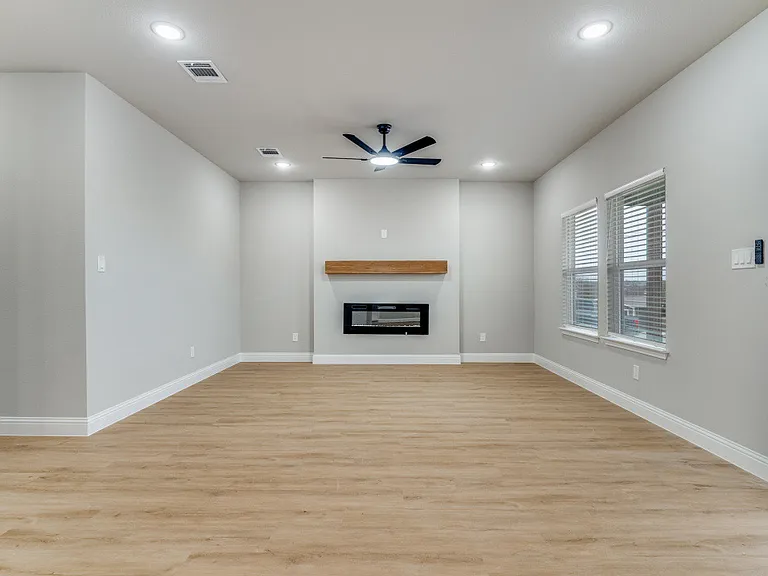 2707 Brazos River Dr — Photo 10