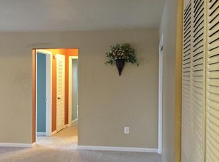 709 Green Hollow Dr #709, Iselin, NJ 08830