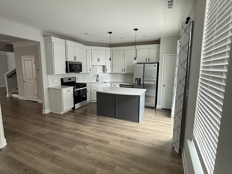607 Heck Ln — Photo 15